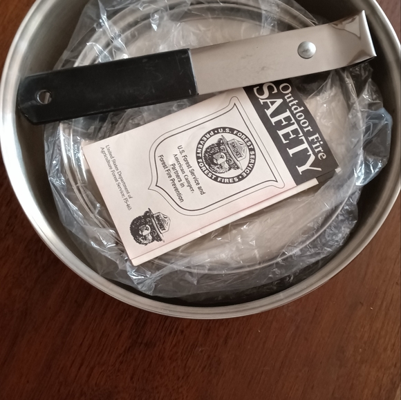 Camping Cookware Set - Picture 3 of 5